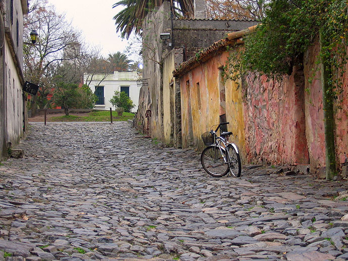 Self guided bike tour Colonia del Sacramento